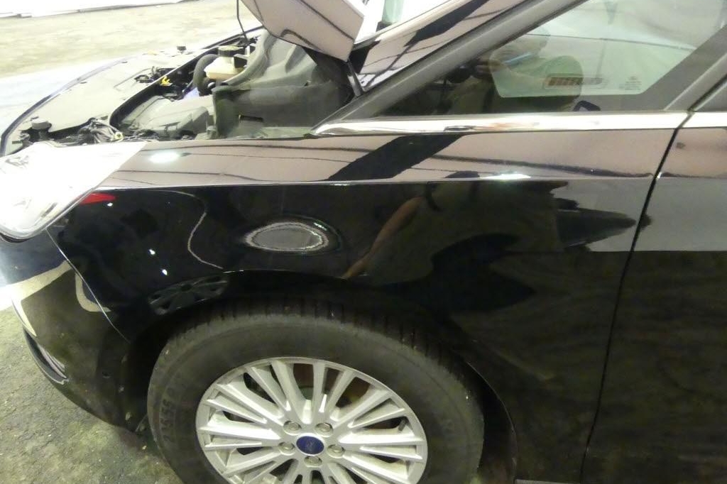 Ford Galaxy 2016 photo 27