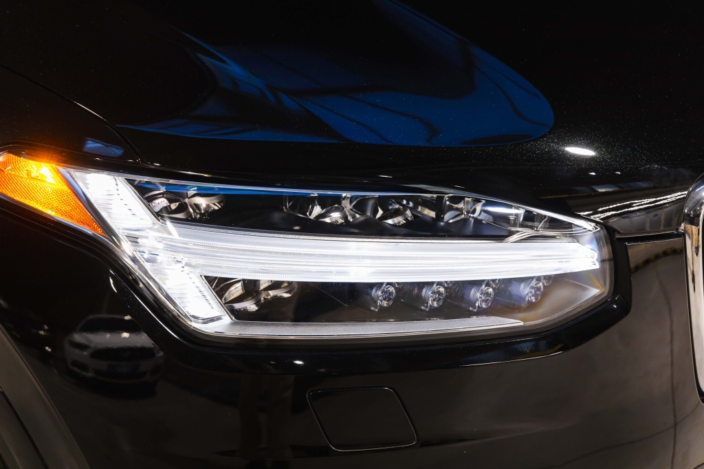 Volvo XC90 2018 фото 6