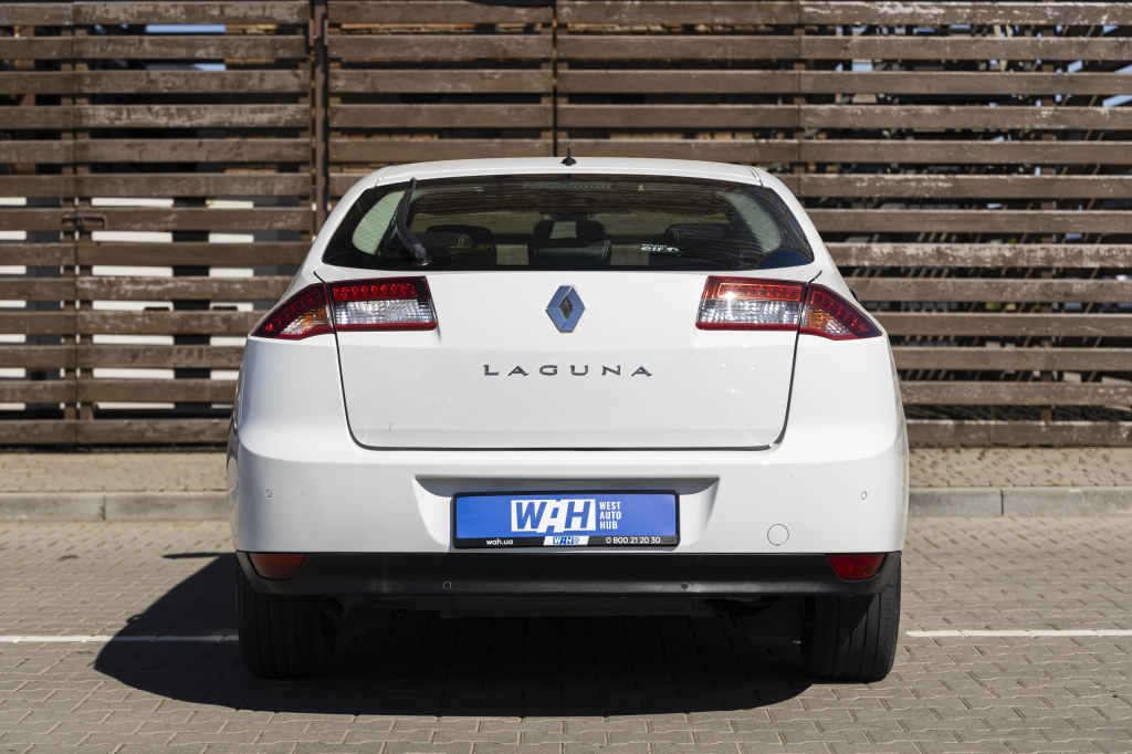 Renault Laguna 2014 photo 6