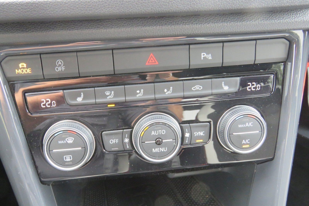 Volkswagen T-Roc 2019 фото 7