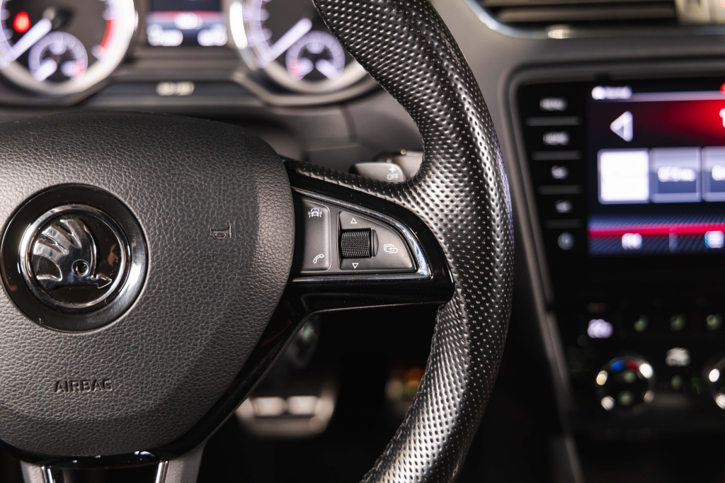 Skoda Octavia 2018 фото 22