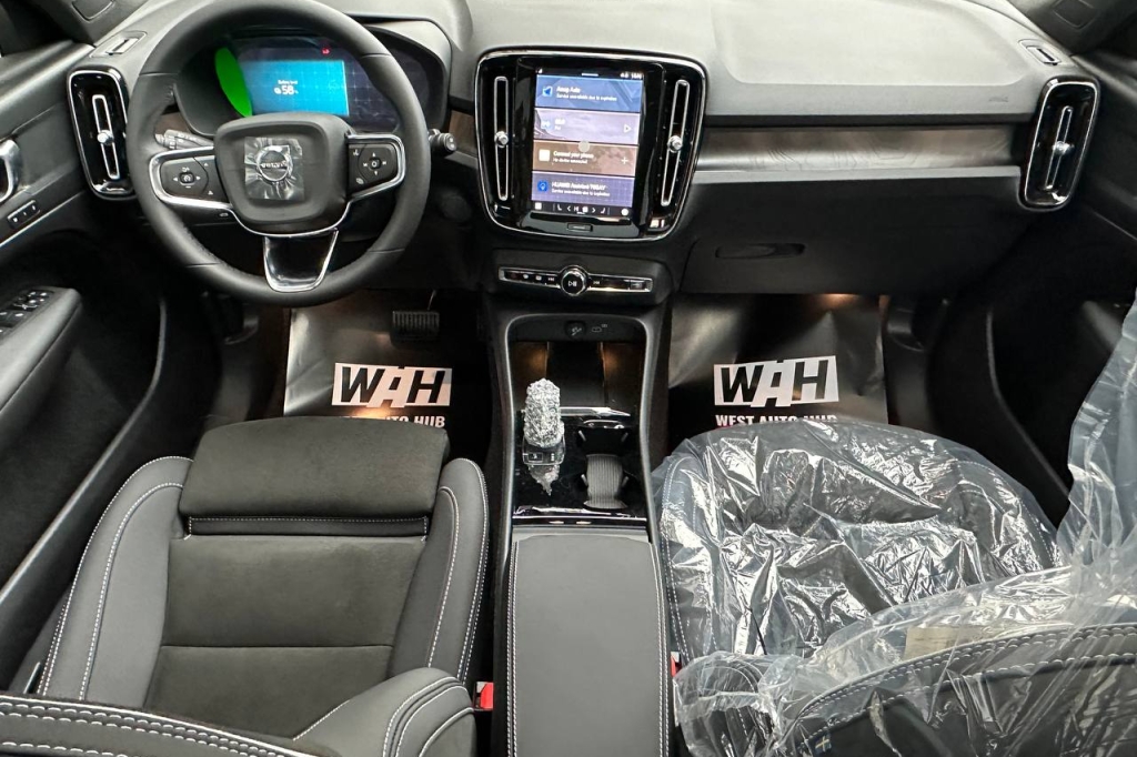 Volvo XC40 Recharge P8 Electric 78 kWh 2023 photo 19