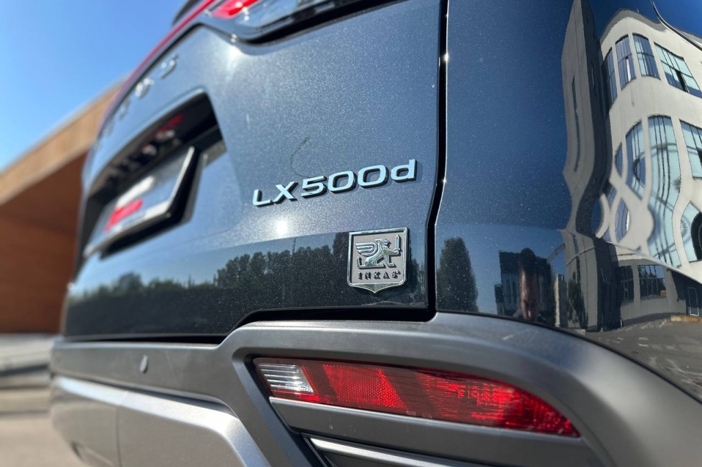 Lexus LX 500d 2023 photo 27