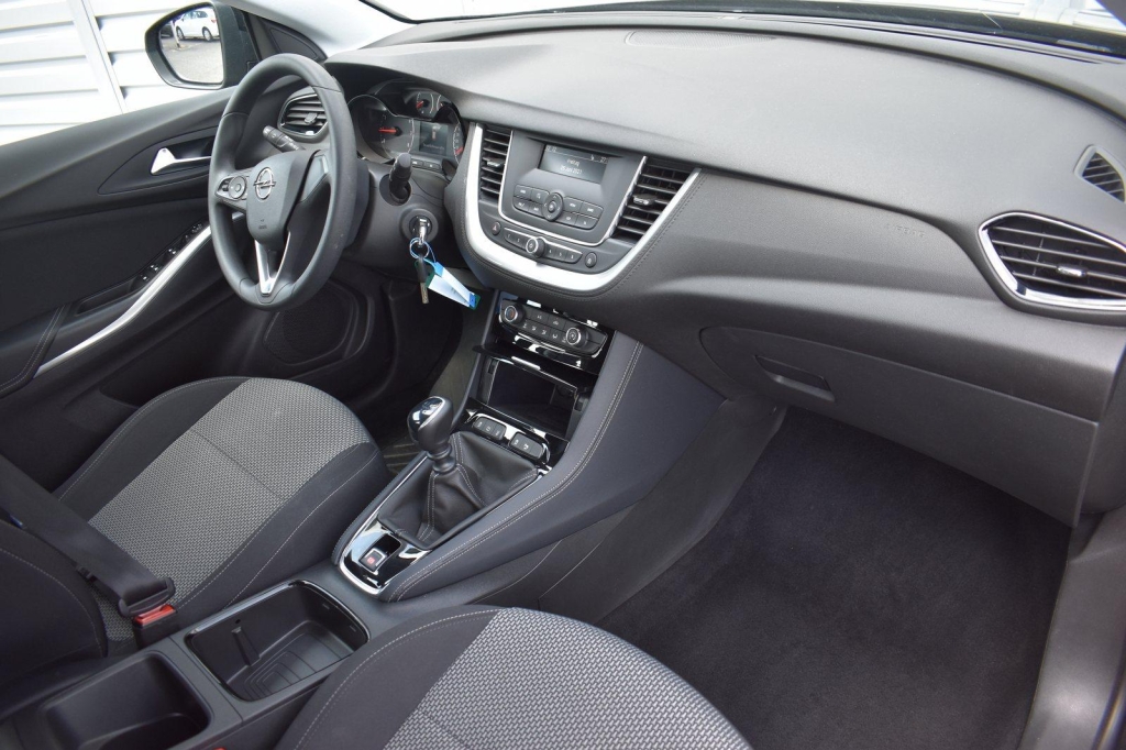 Opel Grandland X 2019 photo 3