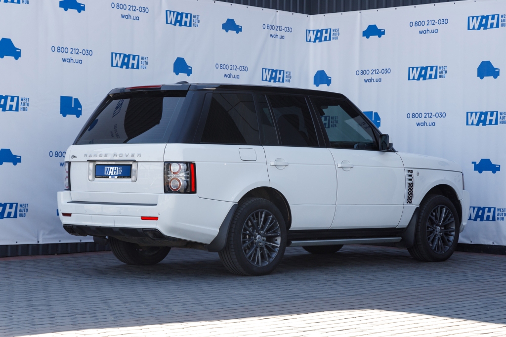 Land Rover Range Rover Vogue 2011 photo 4