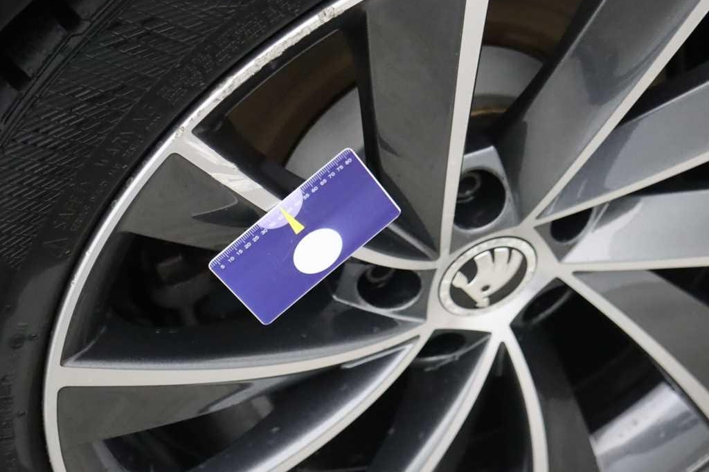 Skoda Superb Combi 2016 фото 26