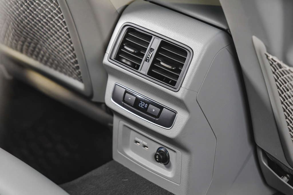 Audi Q5 2020 фото 40