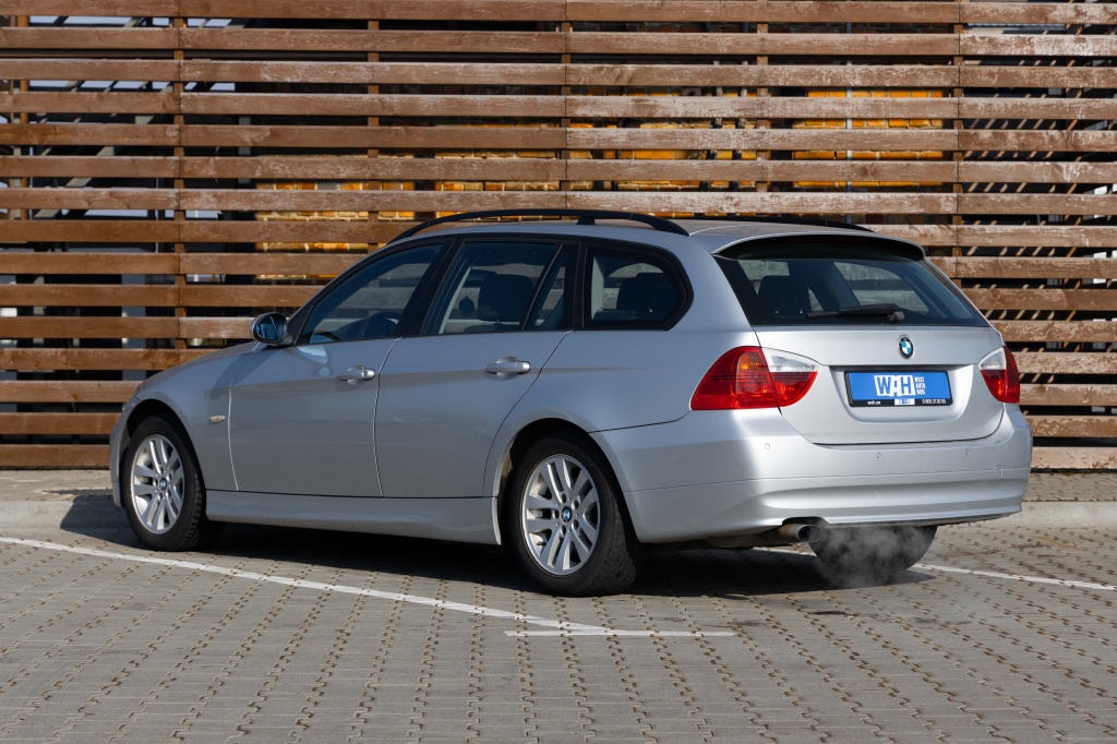 BMW 3 Series 2005 фото BMW 3 Series 2005 фото 9