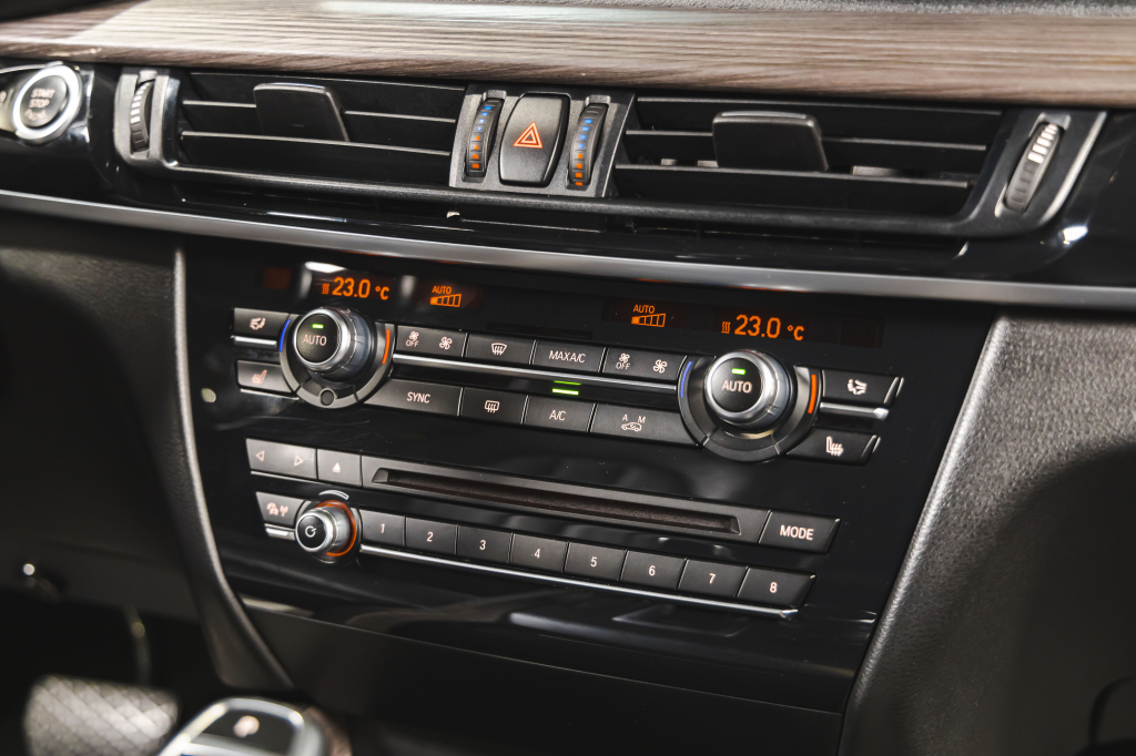 BMW X5 2015 фото 21