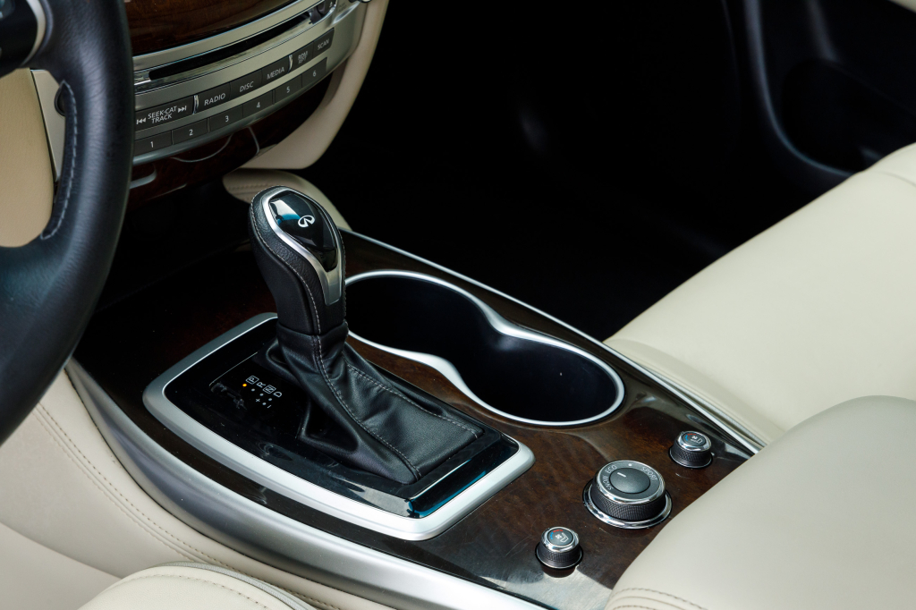 Infiniti QX60 HYBRID 2017 photo 27