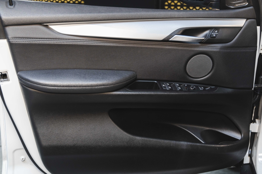 BMW X5 2016 фото 14