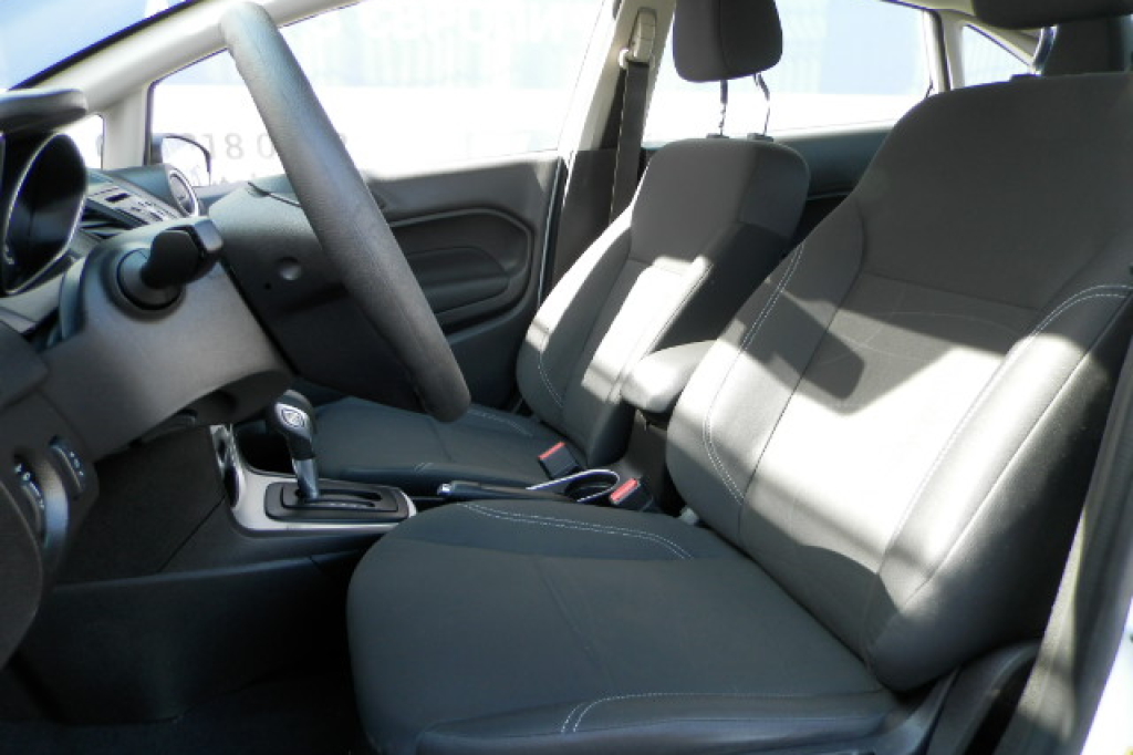 Ford Fiesta 2017 фото 12