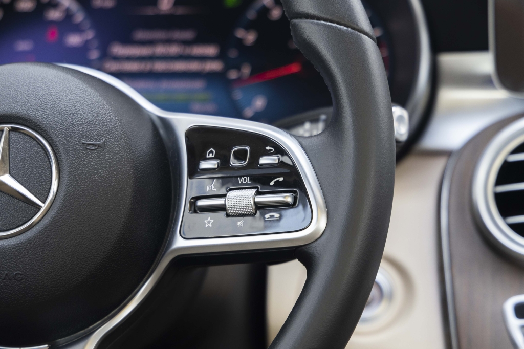 Mercedes-Benz C-Class C300 4Matic 2019 photo 49