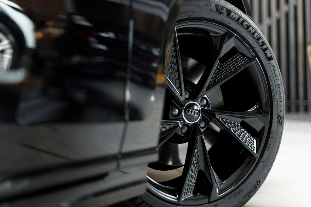 Audi A8 2020 photo 7