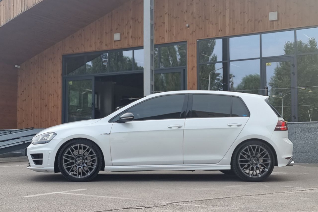 Volkswagen Golf R 2016 фото 3