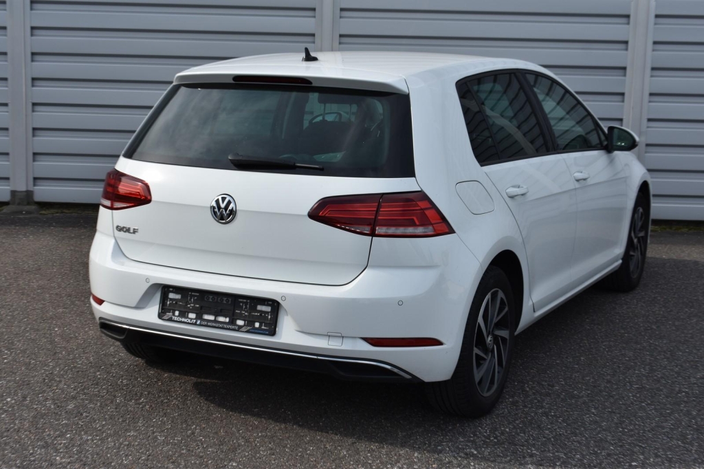 Volkswagen Golf 2018 фото 6