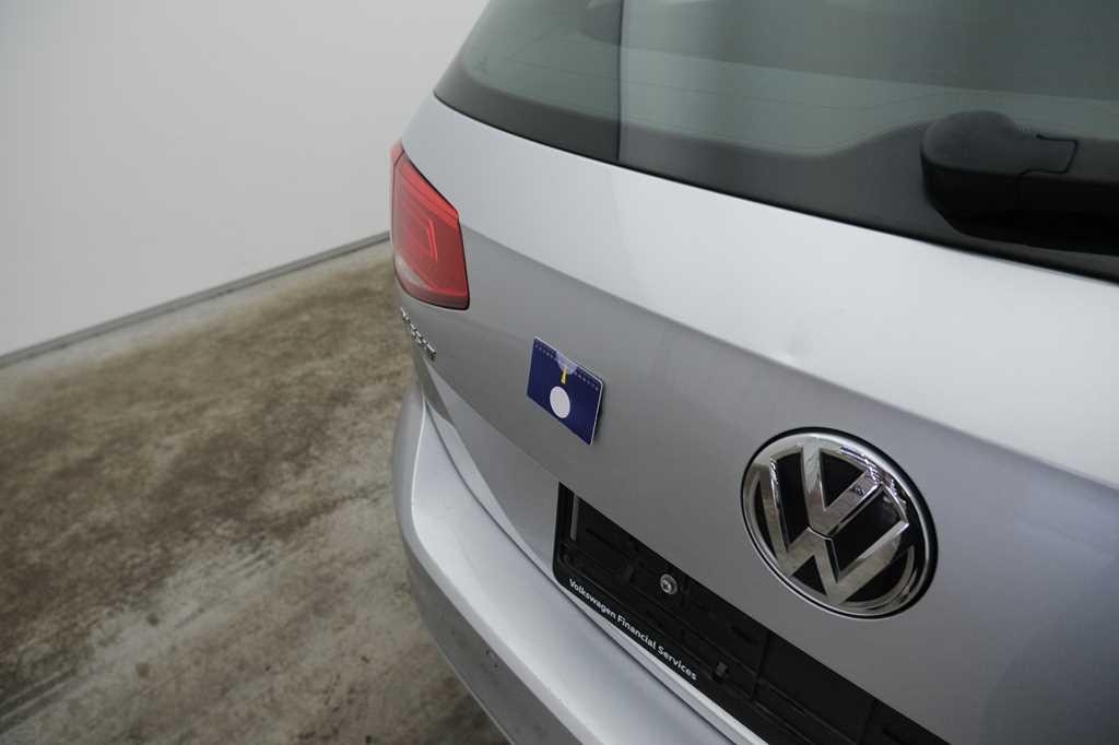 Volkswagen Passat Variant 2018 photo 29