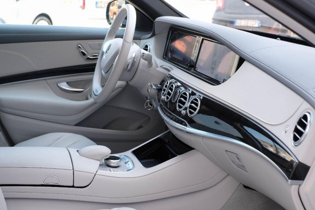 Mercedes-Benz S-Class 2017 photo 9