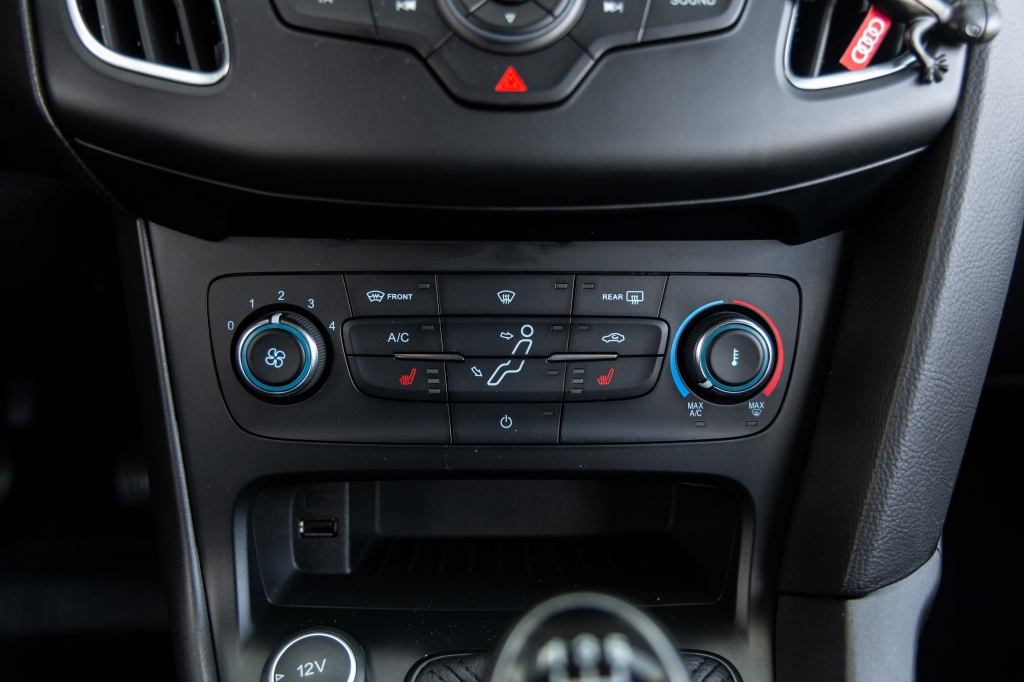 Ford Focus 2016 photo 22