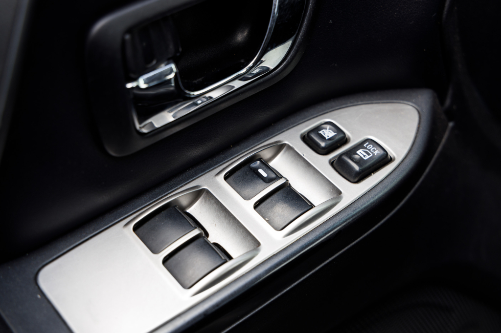 Mitsubishi Pajero GLS 2008 photo 26