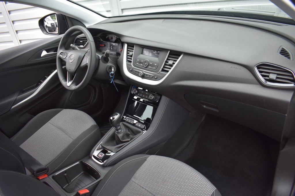 Opel Grandland X 2019 photo 1