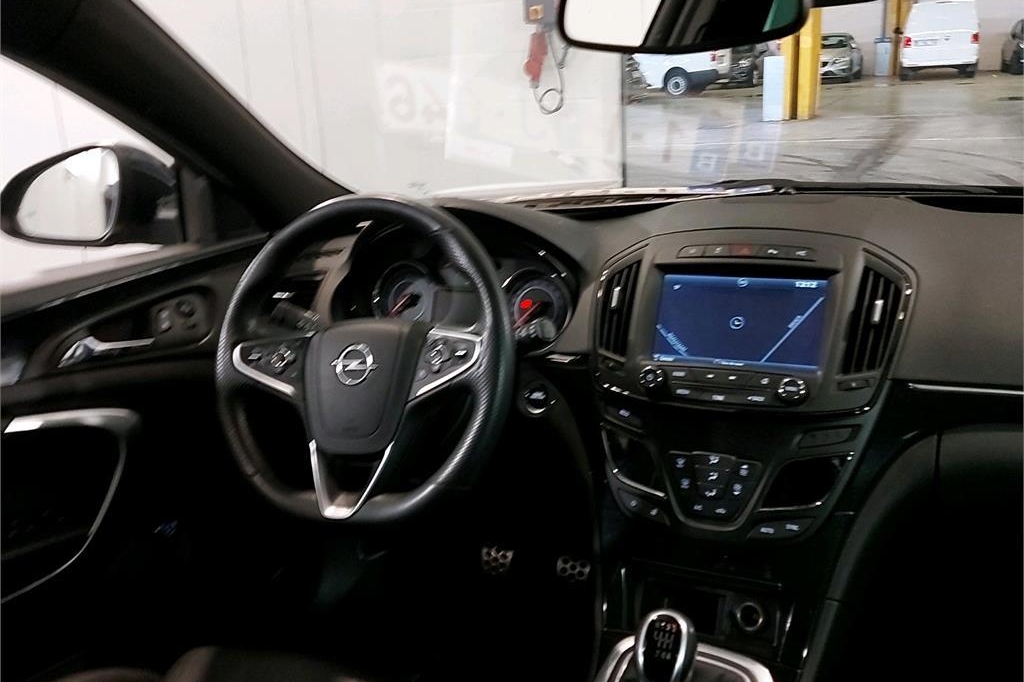 Opel Insignia Sports Tourer 2016 photo 2