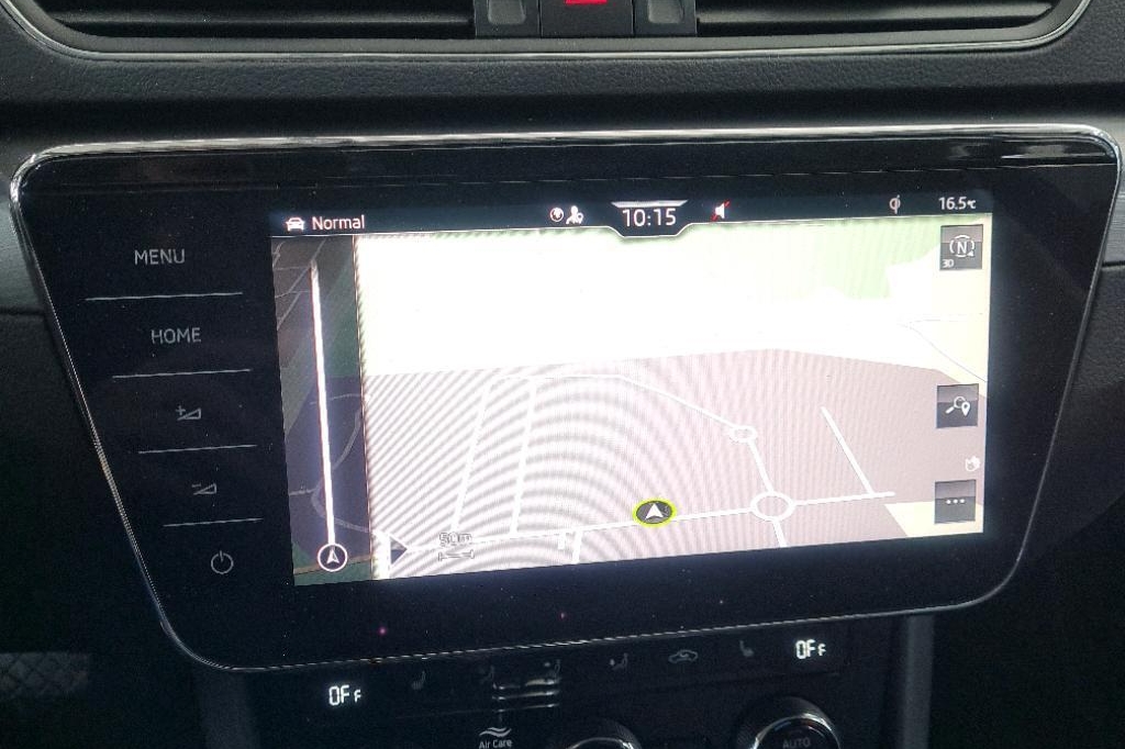 Skoda Superb Combi 2020 фото 6