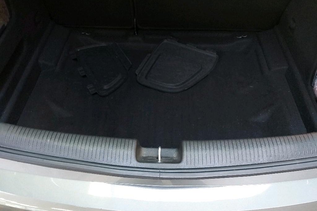 Opel Astra 2017 фото 8