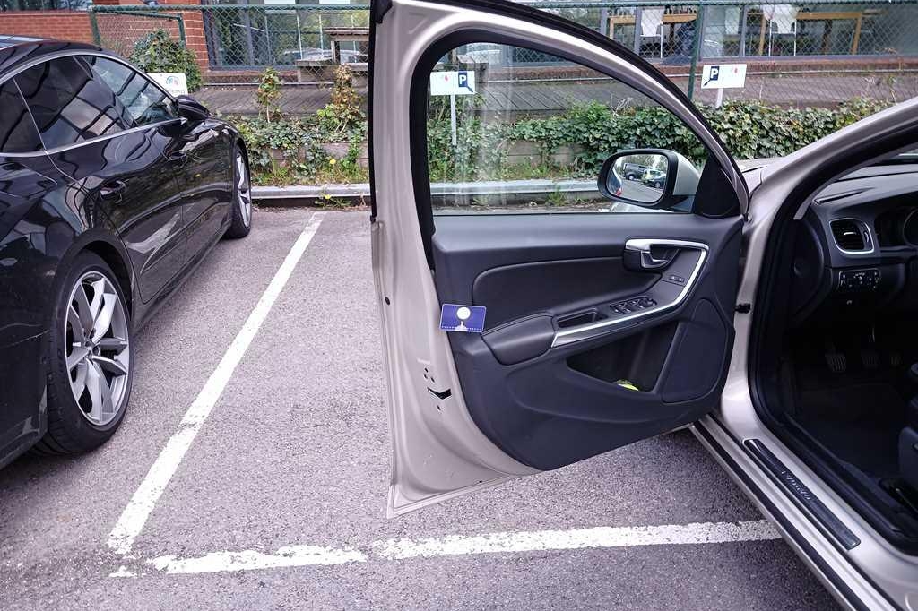 Volvo S60 2017 фото 13