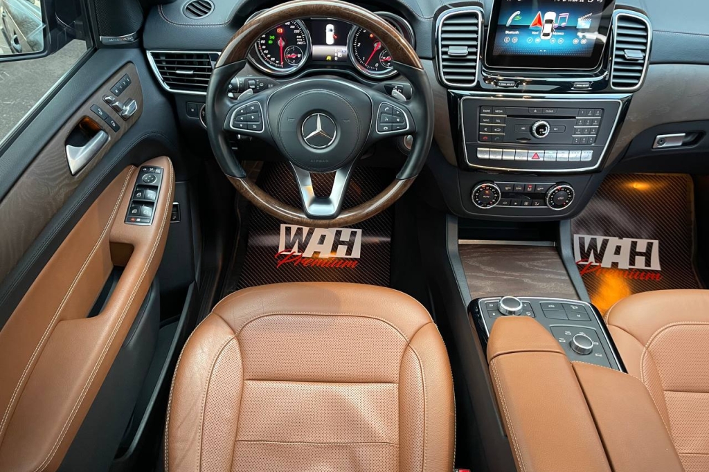Mercedes-Benz GLS-Class 350 2018 фото Mercedes-Benz GLS-Class 350 2018 фото 22