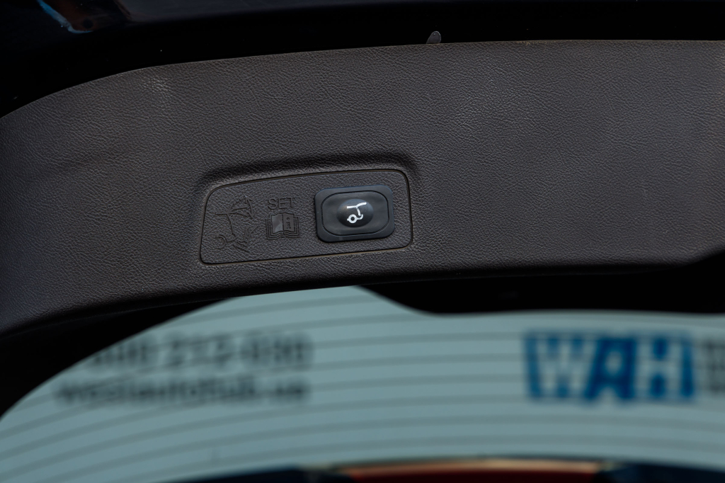 Lincoln MKC 2016 photo 34