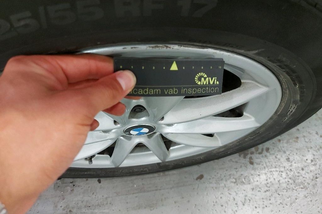 BMW X1 2016 фото 12