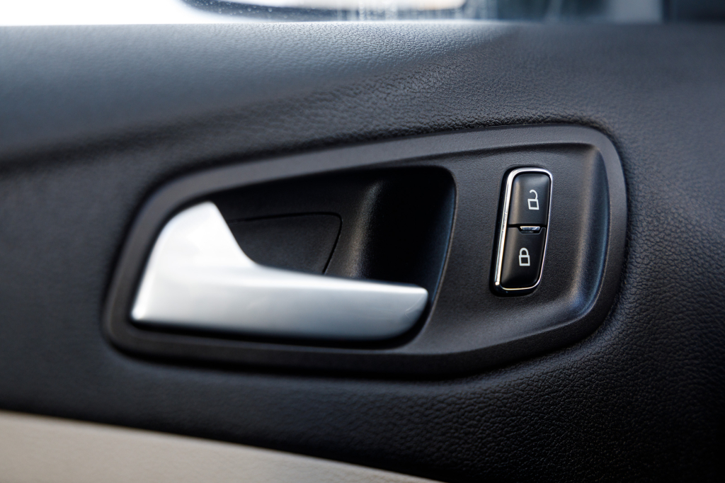 Ford C-Max Hybrid фото 19