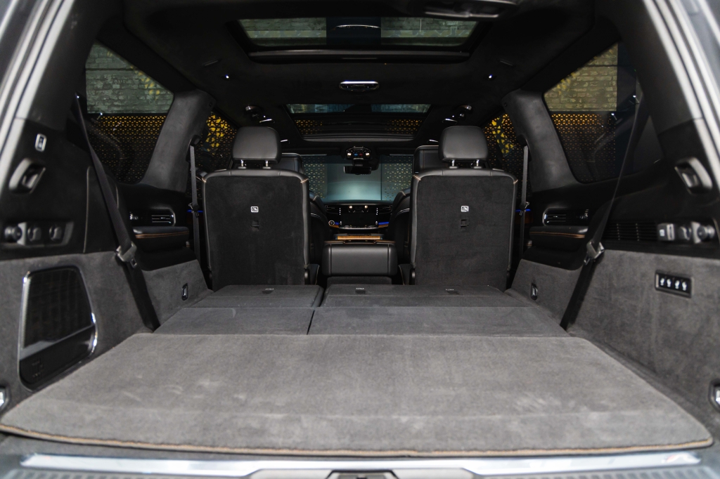Jeep Grand Wagoneer 2022 фото Jeep Grand Wagoneer 2022 фото 50