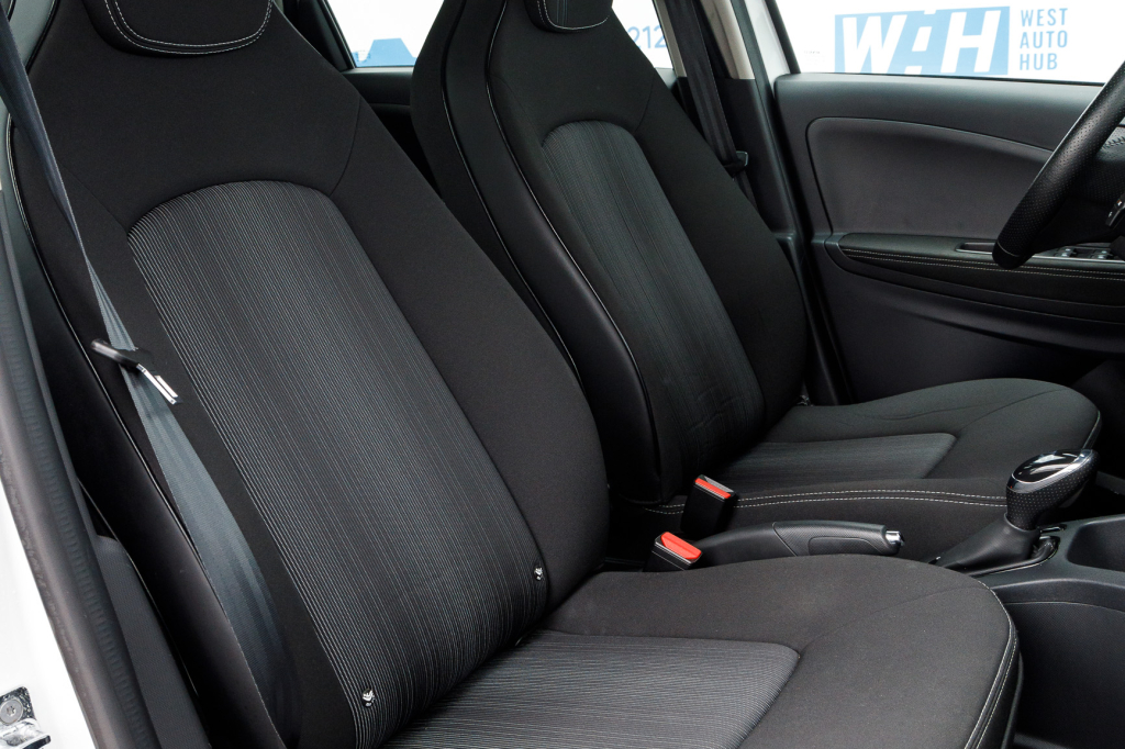 Renault Zoe 2017 фото 23