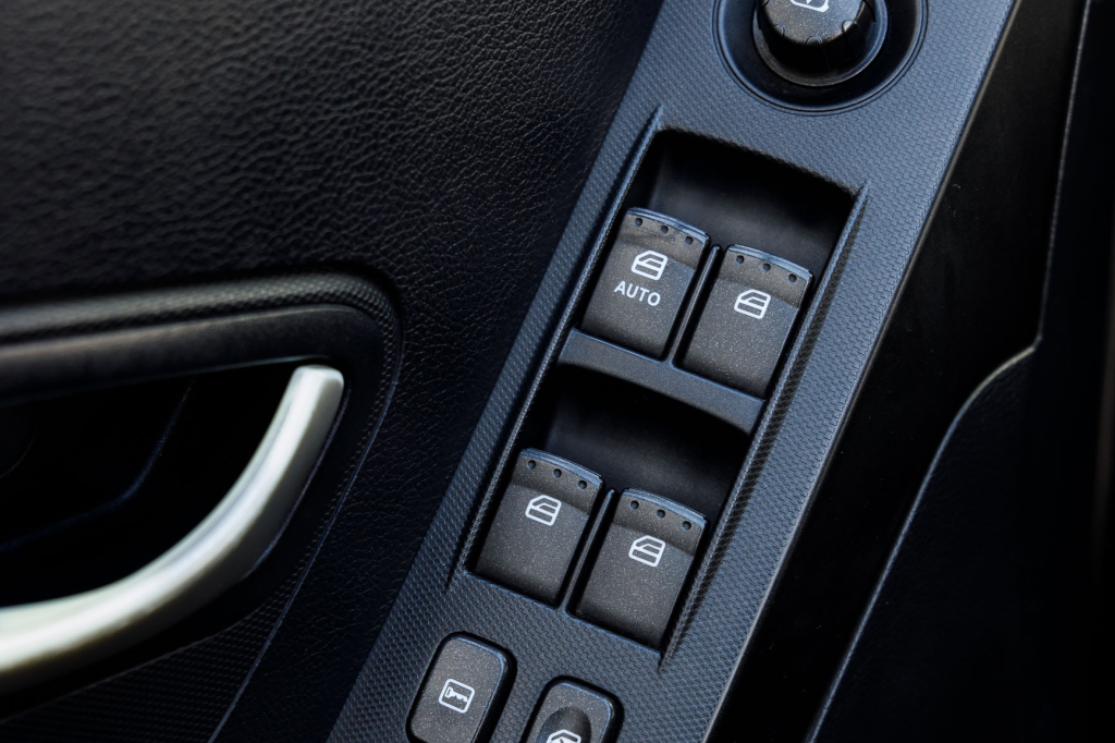 SsangYong Korando G20D 2012 photo 11