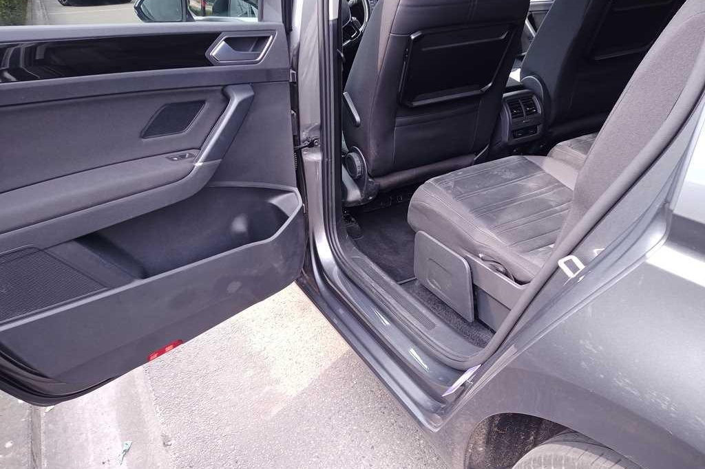 Volkswagen Touran 2017 фото 9