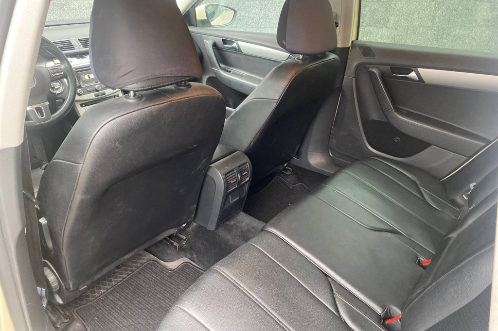 Volkswagen Passat 2014 фото 13