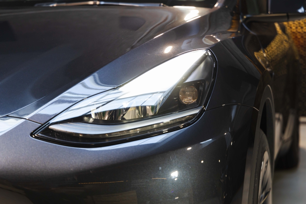 Tesla Model Y Long Range 2024 фото Tesla Model Y Long Range 2024 фото 2