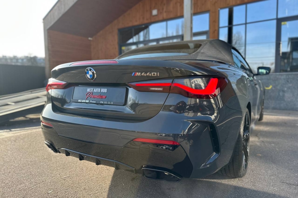 BMW 4 Series M440i 2021 photo 9