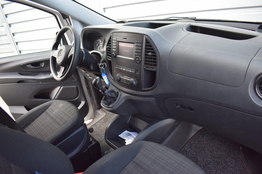 Mercedes-Benz Vito 2017 фото 2