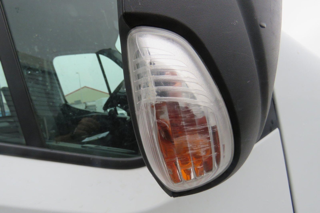 Renault Master 2017 photo 34