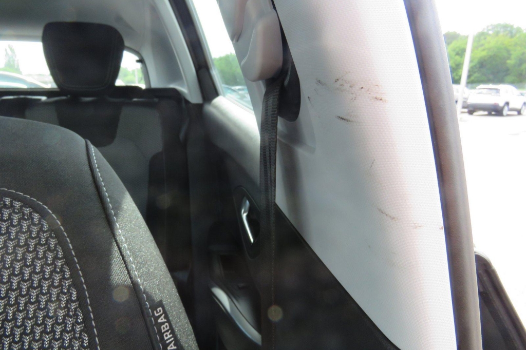 Opel Grandland X 2019 photo 9