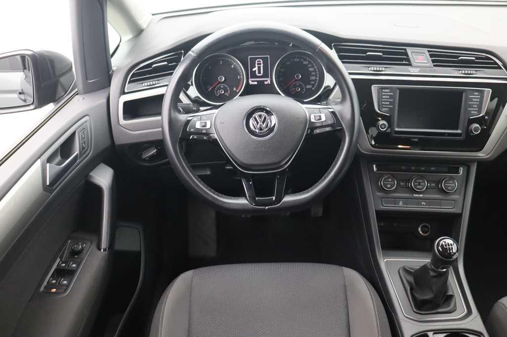 Volkswagen Touran 2016 фото 5