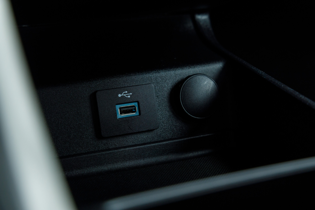 Ford Fusion S 2019 фото 26