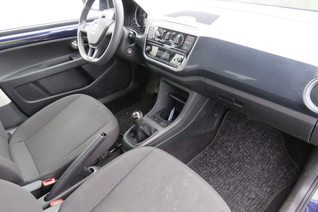 Volkswagen Up 2017 photo 1