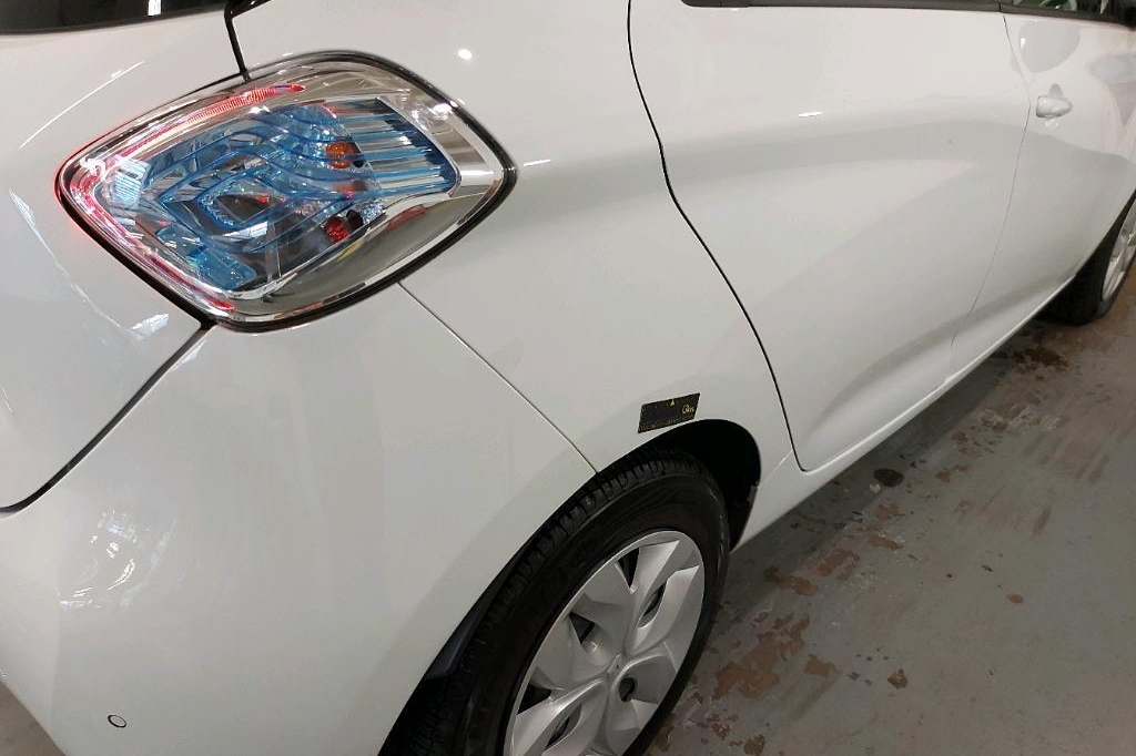 Renault Zoe 2018 фото 17