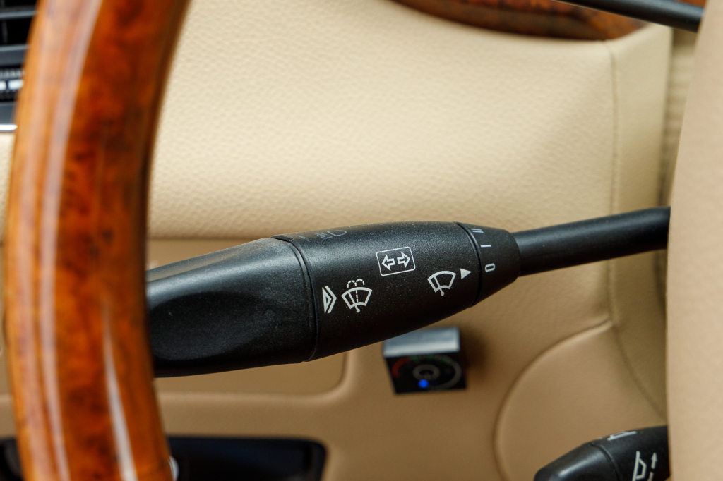 Mercedes-Benz CLS 500 2005 photo 17