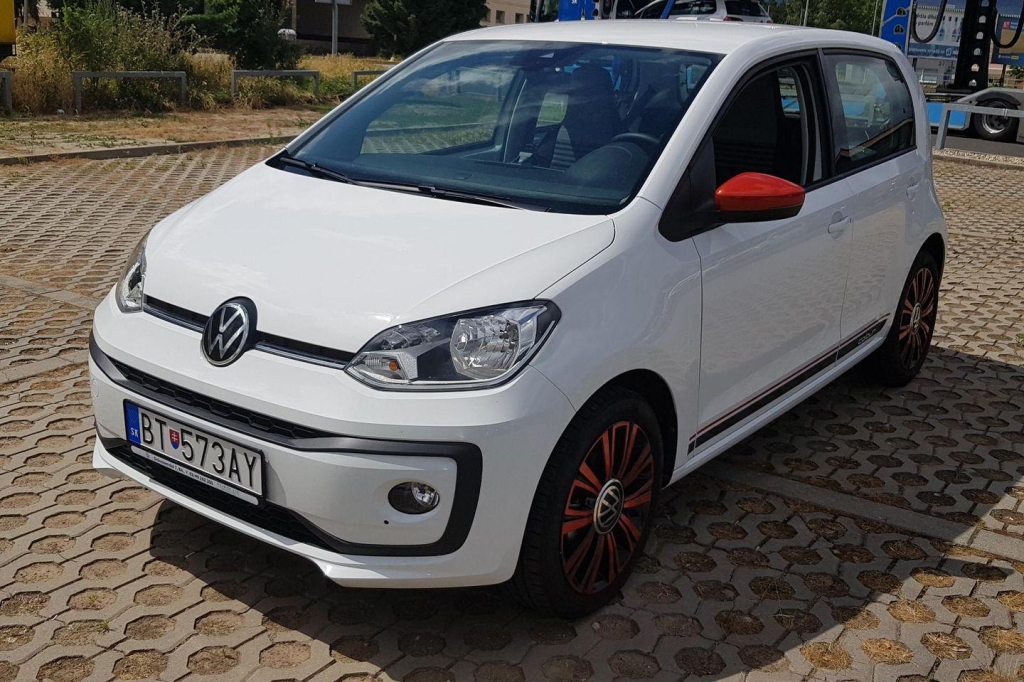 Volkswagen Up 2020 фото 1
