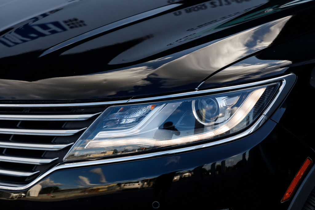 Lincoln MKC 2016 photo 8